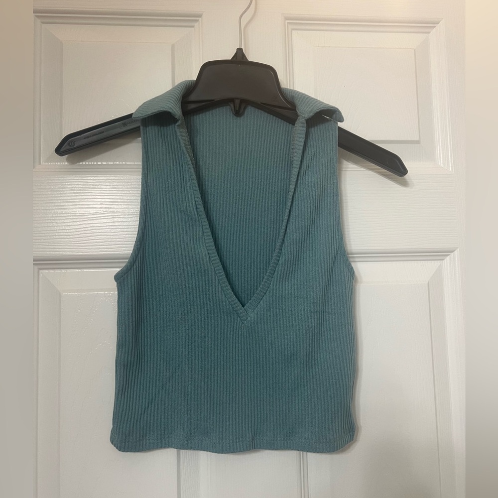 Project Social T Ribbed Crop V-Neck Sleevelesss with Collar. Xs/S. Aqua, NWOT